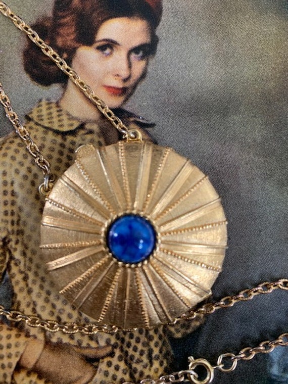 Estee Lauder 1973 Empire Solid Perfume Locket, Vintag… Gem