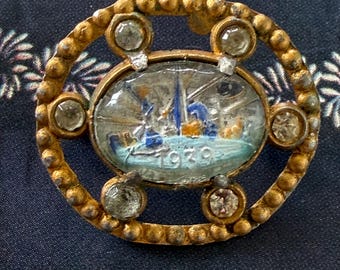 1930s New York Worlds Fair 1939 Souvenir Brooch Trylon Perisphere Statue Of Liberty Vintage Pot Metal Rare Art Deco C Clasp Pin Jewelry