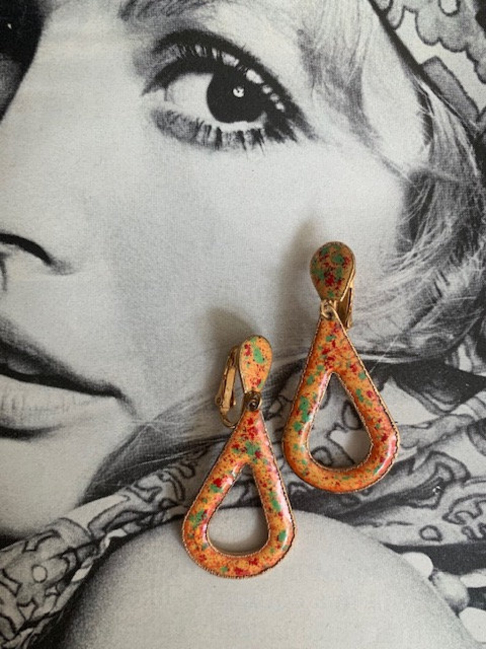 60s Dangle Splatter Enamel Hoops Teardrop Splatter Painted - Etsy
