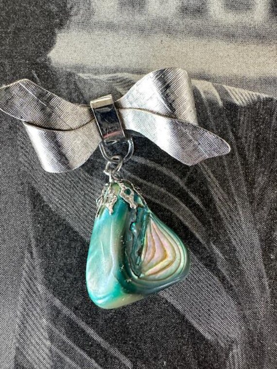 Mid Century Dangle Abalone Shell Brooch, Vintage … - image 1