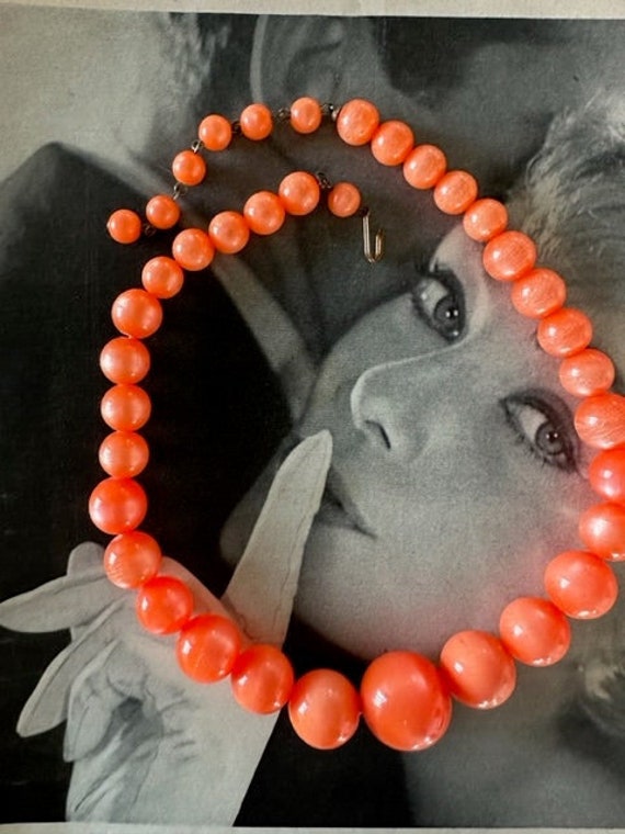 50s Moon Glow Orange Necklace, 50s Orange Thermose