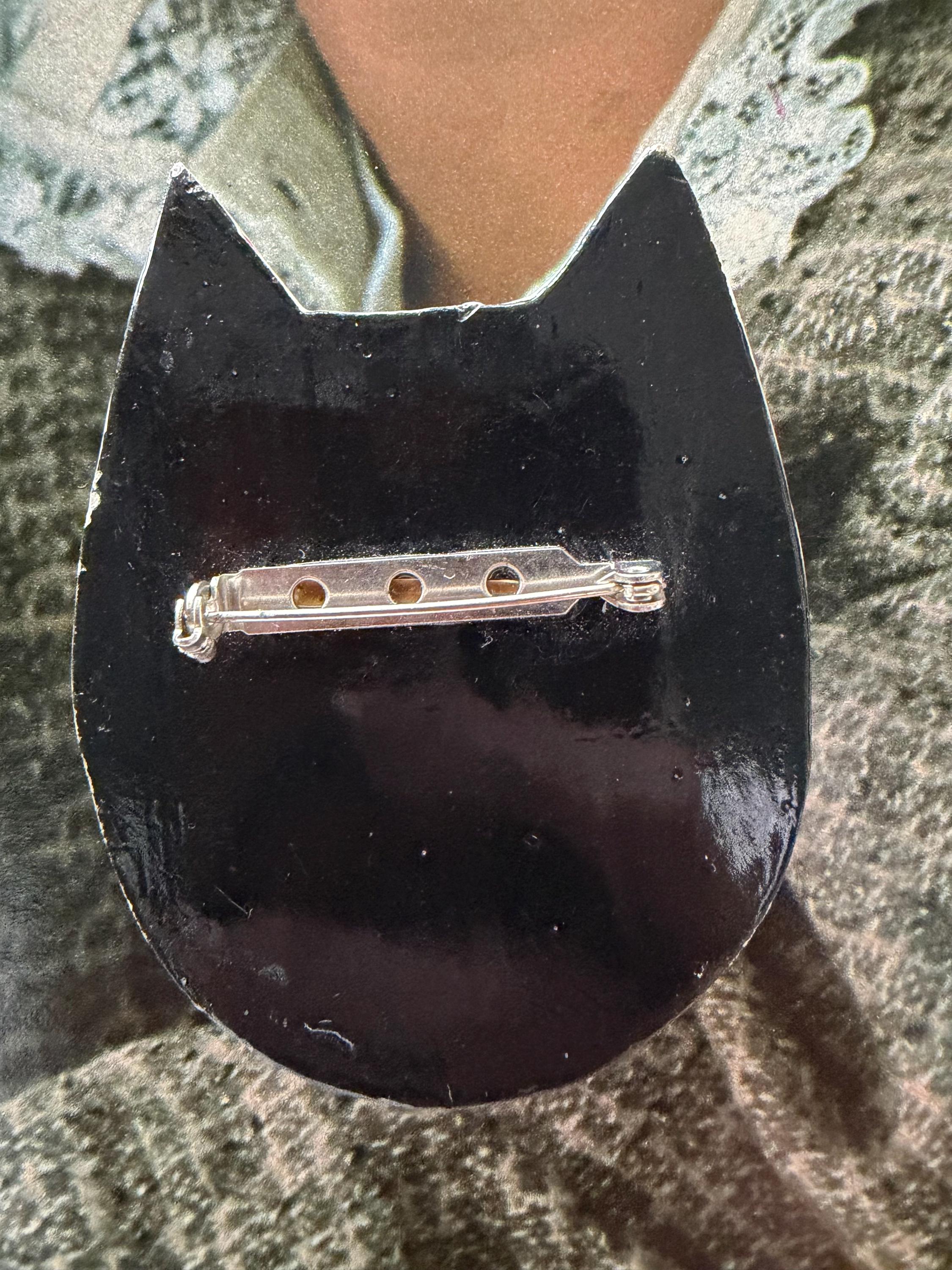 1980s Hand Painted Wooden Cat Face Brooch White Kitty Folk Art Vintage ...