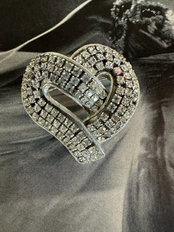 H089 LOUIS VUITTON DIAMOND HEART PENDANT6  Plaza Jewellery English Vintage  Antique Unique Jewellery