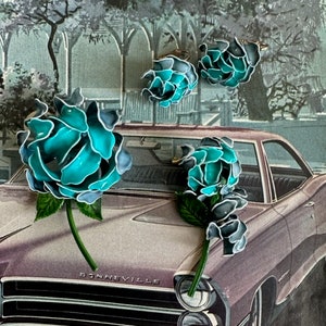 Broche de flor de esmalte azul verdoso y pendientes de clip a juego de la década de 1960. Broches florales retro de jardín de mediados de siglo. Joyería vintage llamativa. imagen 1