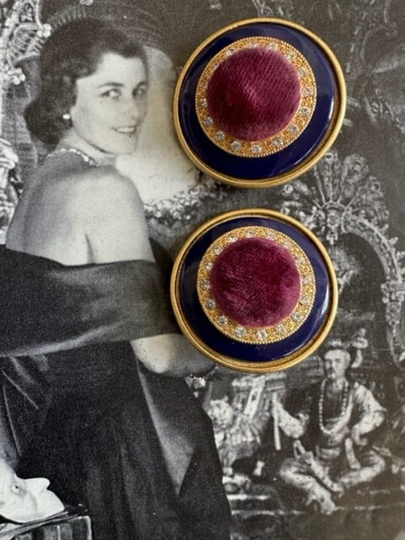 80s Mega Dark Purple with Raspberry Velvet Earring