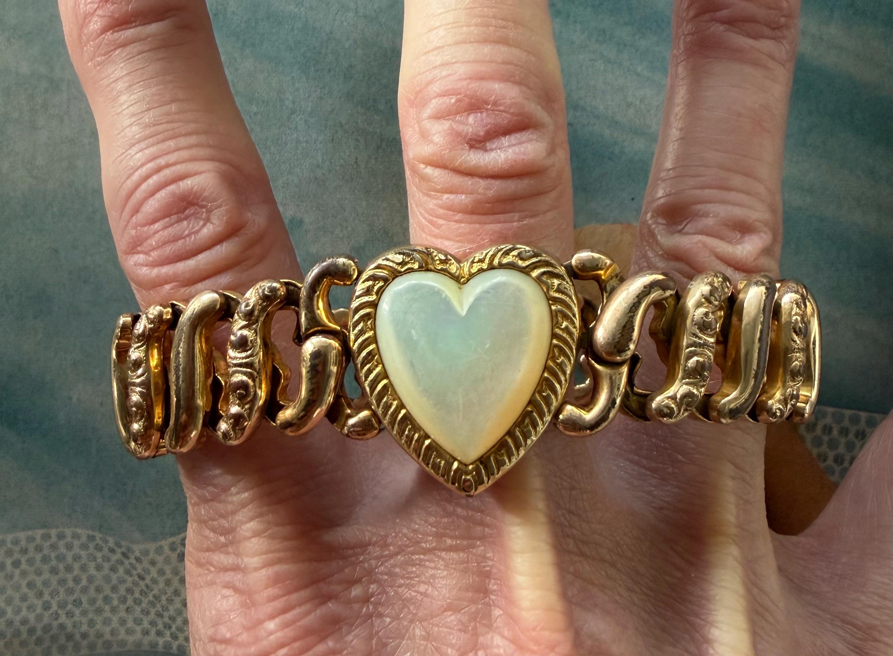 1940s Mother of Pearl Sweetheart Expansion Bracelet & Heart
