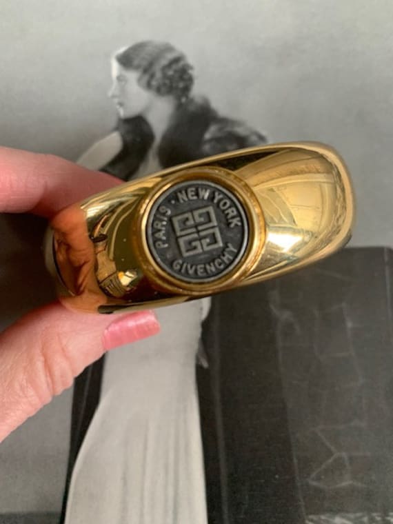 1980s Givenchy Signed Gold Hinged Bangle Bracelet… - image 2