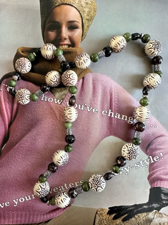 Neutral Chunky Beaded Necklace | Vintage