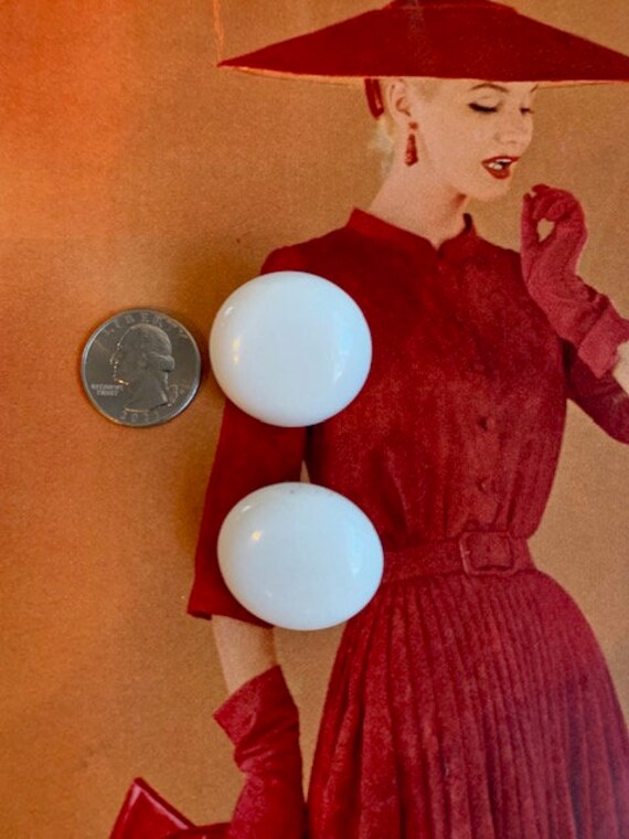 1940s White Celluloid large Button Earrings with … - image 5