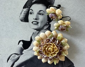 1940s Natural Shell Brooch & Matching Screw Back Earring Set Vintage Floral Coastal Seashell Beach Pin Statement Jewelry