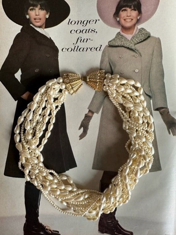 1980s Carolee 10-Strand Pearl Necklace. Carolee Je