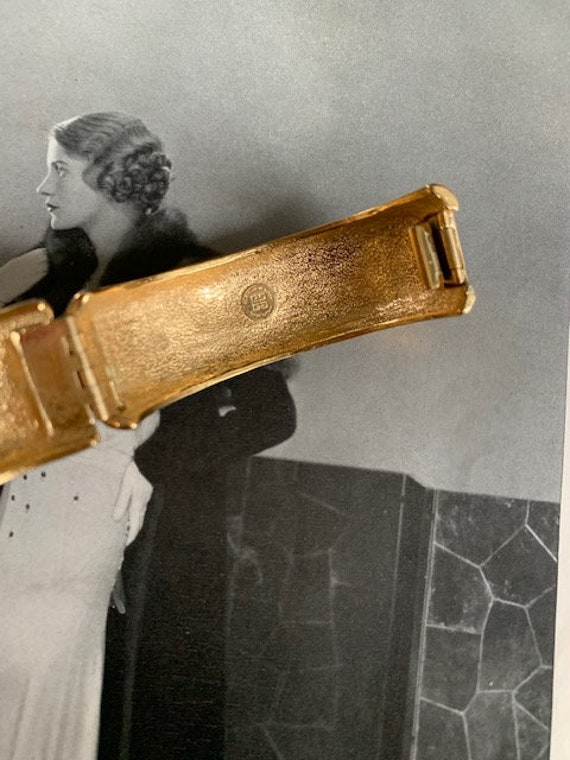 1980s Givenchy Signed Gold Hinged Bangle Bracelet… - image 7