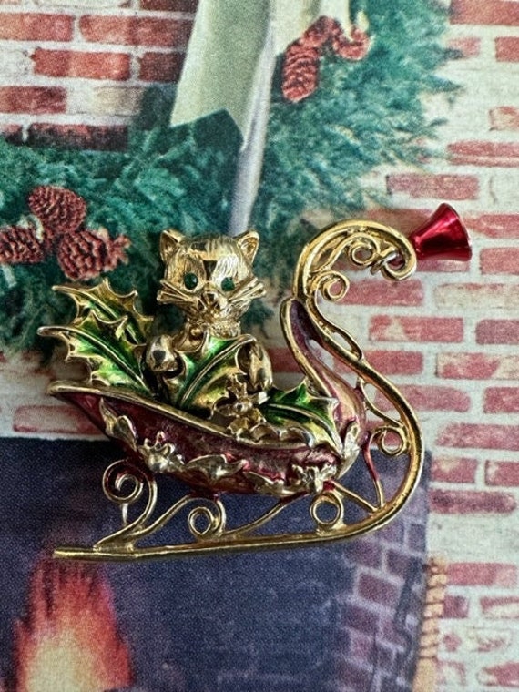 Vintage Christmas Cat in a Sleigh Pin, Cat Holiday