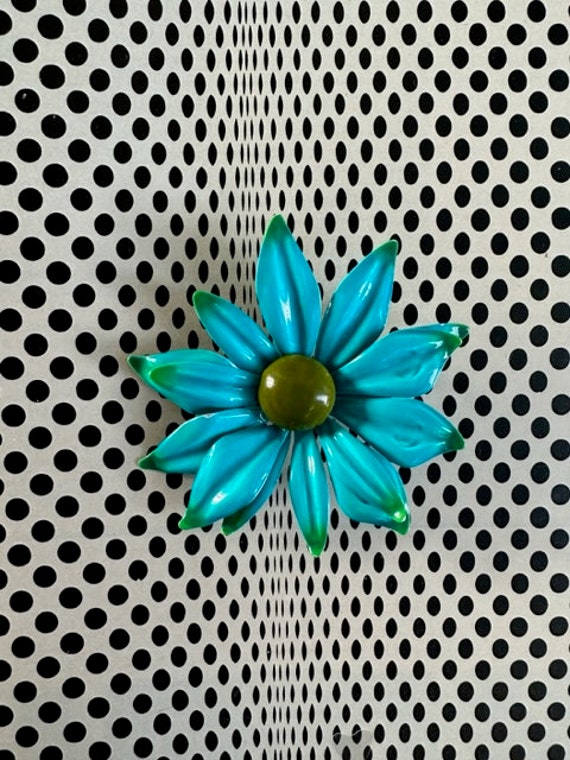 60s Flower Power Pin, Flower Brooch, Mid Century F
