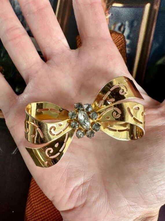 40s Coro Gold Bow Brooch with Rhinestones, Vintag… - image 10