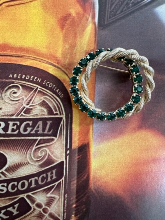 Vintage Emerald Green Rhinestone & Gold Circle Br… - image 2