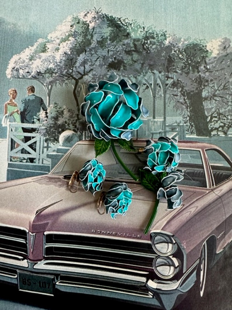 Broche de flor de esmalte azul verdoso y pendientes de clip a juego de la década de 1960. Broches florales retro de jardín de mediados de siglo. Joyería vintage llamativa. imagen 3