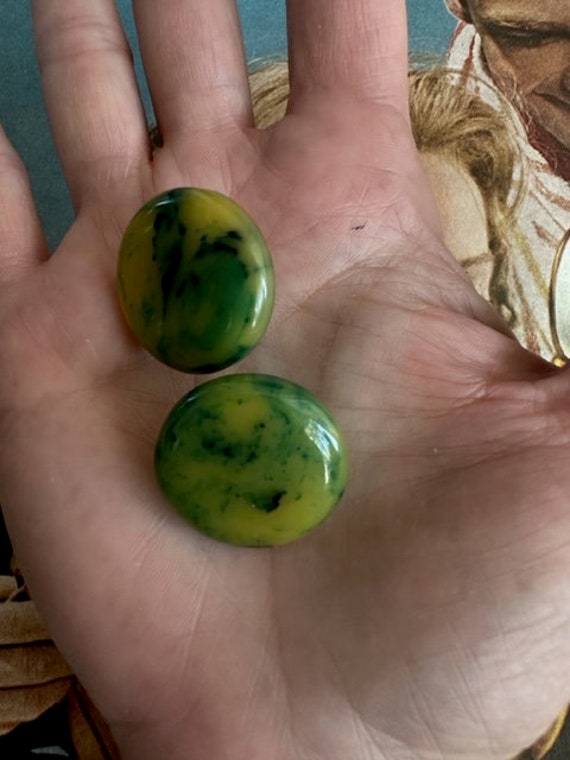 1930s Bakelite Green Marbled Button Clip On Earri… - image 6
