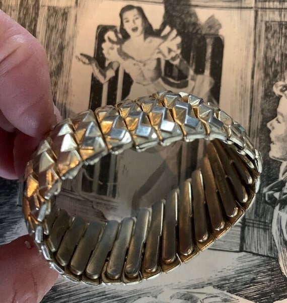 Gold Tone 1940s-50s Expansion Bracelet, Vintage G… - image 2