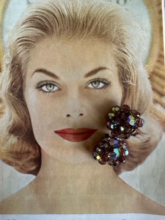 A Borealis Iridescent Cluster Earrings, 50s Clust… - image 3