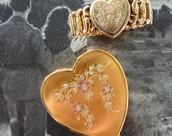 1940s Red Sweetheart Expansion Bracelet DFB Carmen Signed Vintage