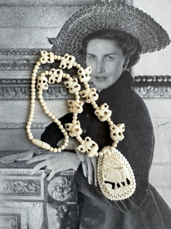 Vintage Carved Bone Necklace, Bone Jewelry, Carved