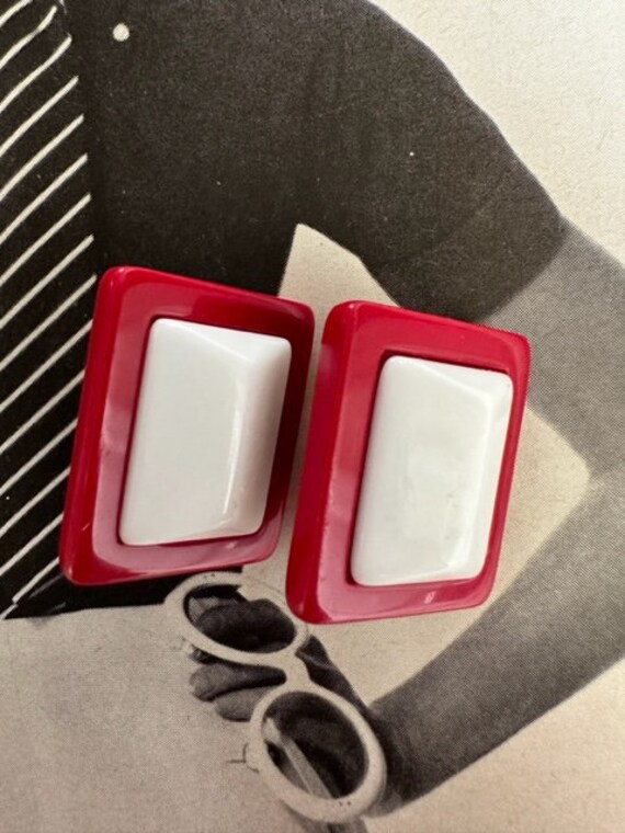 1980s Red & White Lucite Rectangular Earrings, 80… - image 4
