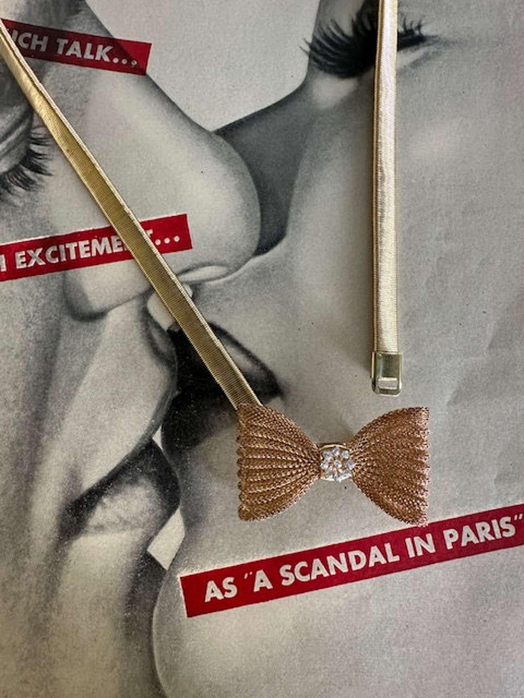 1970s Gold Mesh Bow Tie Stretch Belt Vintage Gold Metal 