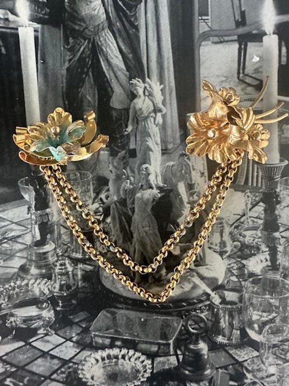 40s Gold Metal Flower with Chains Pin, 40s  Dual … - image 4