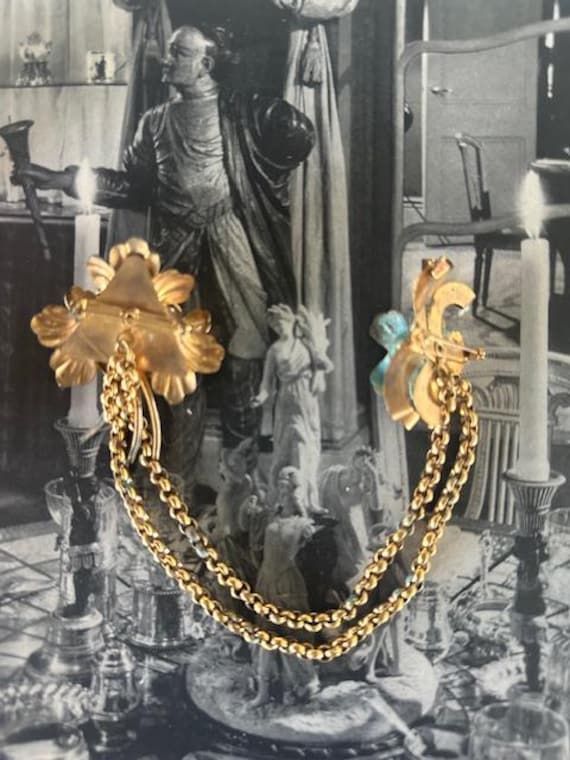 40s Gold Metal Flower with Chains Pin, 40s  Dual … - image 5