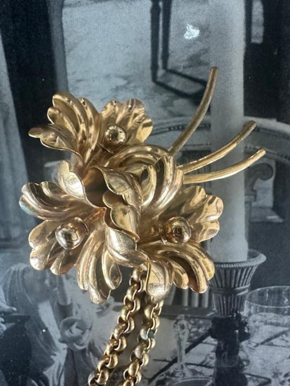 40s Gold Metal Flower with Chains Pin, 40s  Dual … - image 2