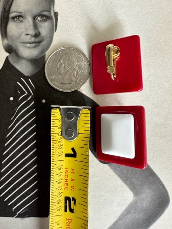 1980s Red & White Lucite Rectangular Earrings, 80… - image 7