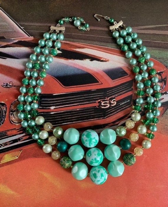 50s 3-Strand Beaded Margarita Mint Necklace, 50s B