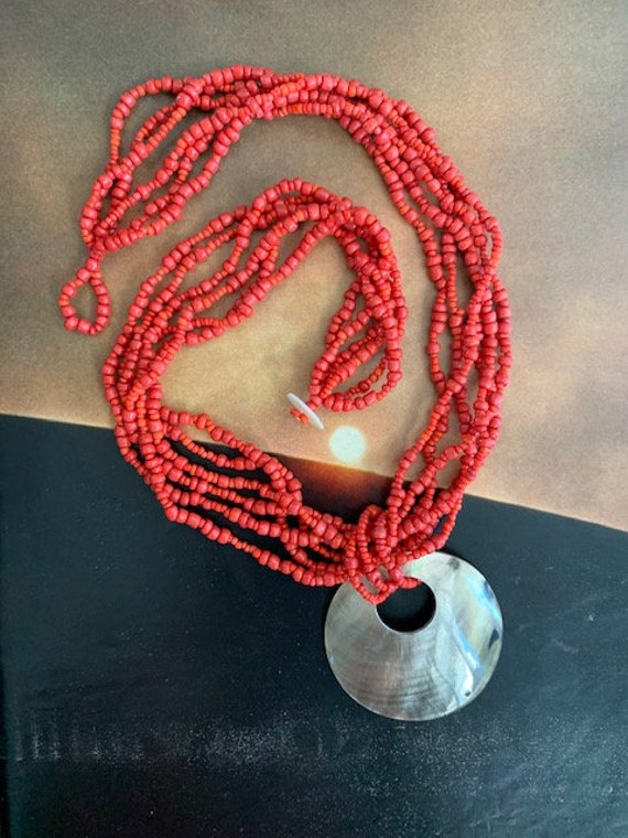 Red Coral 5 strand beaded Necklace with Shell Pen… - image 6