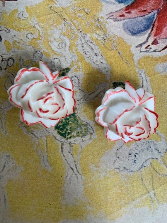Boucles D'oreilles Clips Vintage En Celluloïd Rose Pêche Et Or - Style Délicat, Occasion