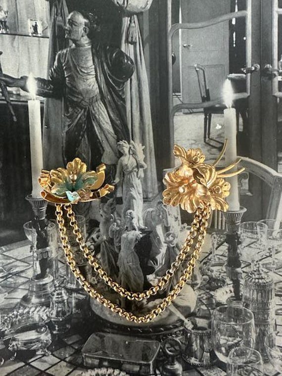 40s Gold Metal Flower with Chains Pin, 40s  Dual … - image 1