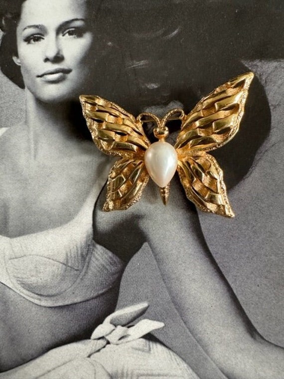 80s Gold Butterfly with Pearl, 80sLady Remington J