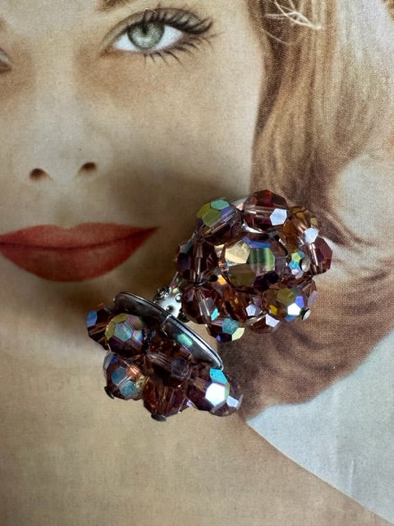 A Borealis Iridescent Cluster Earrings, 50s Clust… - image 7
