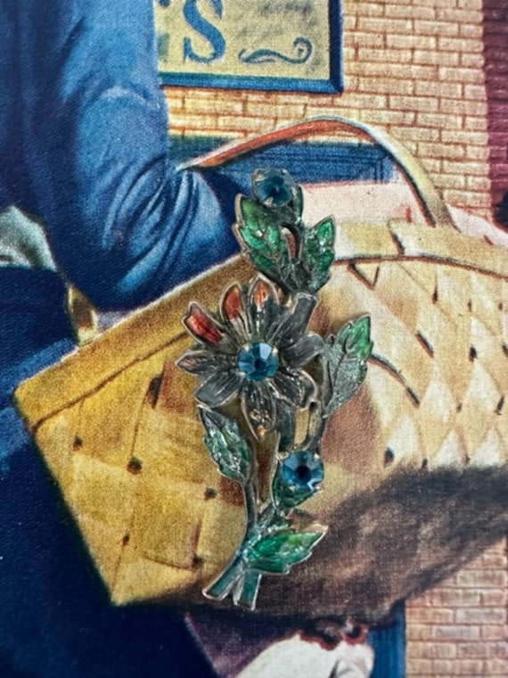 30s Brass Flower Pin, Brass Flower and Rhinestone 