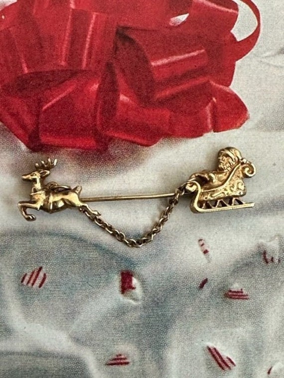 Vintage Reindeer Pulling Santa's Sleigh Pin, Santa
