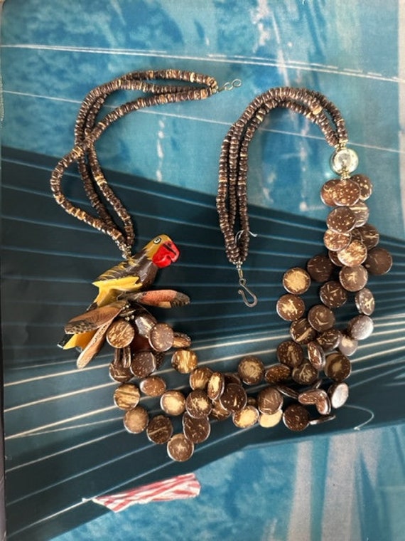 80s Wood and Coconut Shell with Parrot Necklace, 7