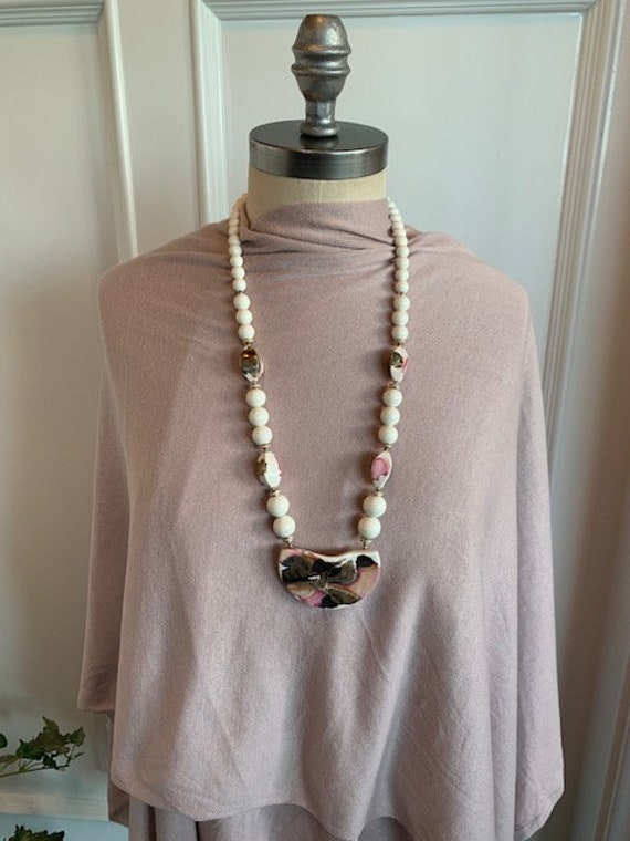Ceramic Rare 1960's Japan Stamped Beaded Pendant Necklace