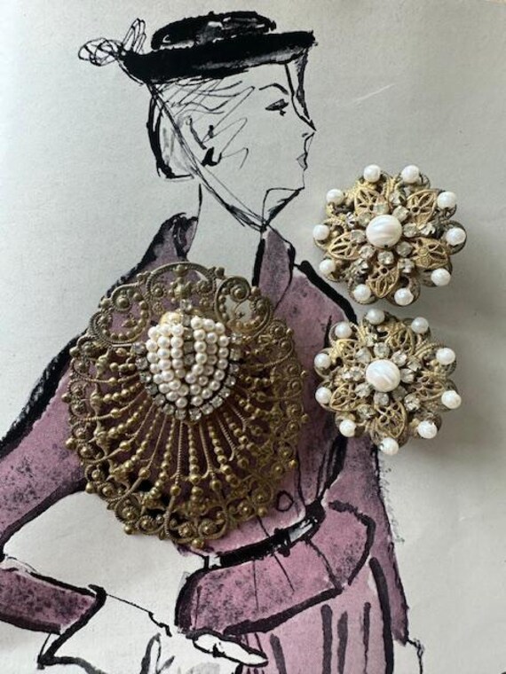 1950s Miriam Haskell Signed Faux Pearl Brooch & Clip on  display picture 3