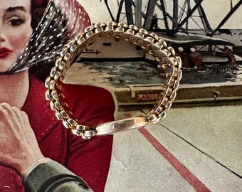 1940s Gold Filled Sweetheart Expansion Bracelet American Queen