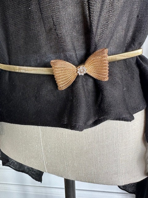1970s Gold Mesh Bow Tie Stretch Belt Vintage Gold Metal  display picture 3
