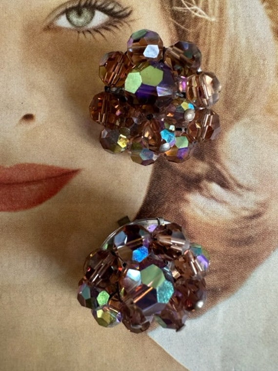 A Borealis Iridescent Cluster Earrings, 50s Clust… - image 2