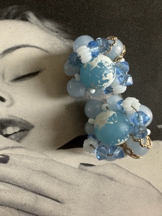 50s White Splatter on Blue Cluster Earrings, 50s B