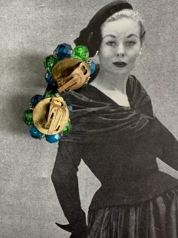 Vintage Earrings Clip Collection 7 Pairs Japan Hong Kong  Vintage green costume glass bead clip earrings display picture 1