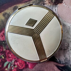 1940s Richard Hudnut Powder Compact Cream Enamel Gold Geometric Design Vintage Collectible Art Deco Vanity Accessory with Mirror