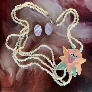 Vintage MOP Inlay Flower Pendant Necklace - Multi Strand Mother of Pearl Chips - Karla Jordan and Lee Sands Style Jewelry